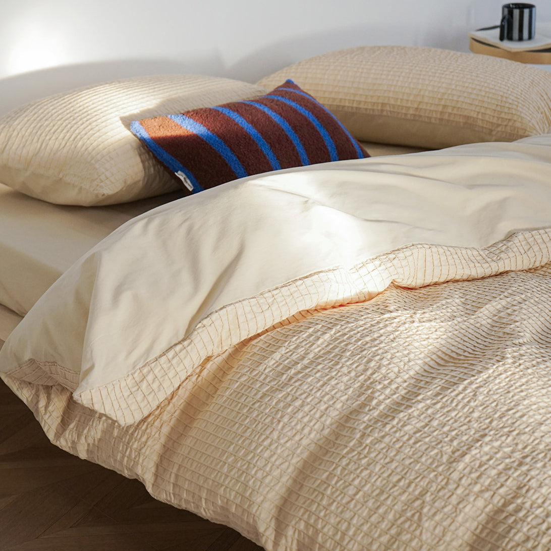 Textured Tuck Stripe Jacquard Bedding Set