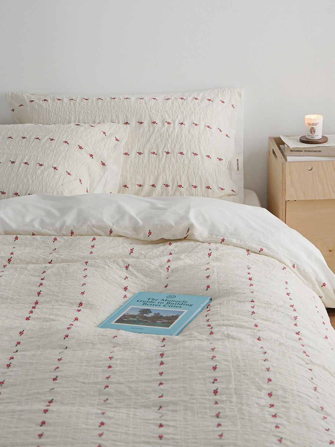 Floral Jacquard Seersucker Bedding Set