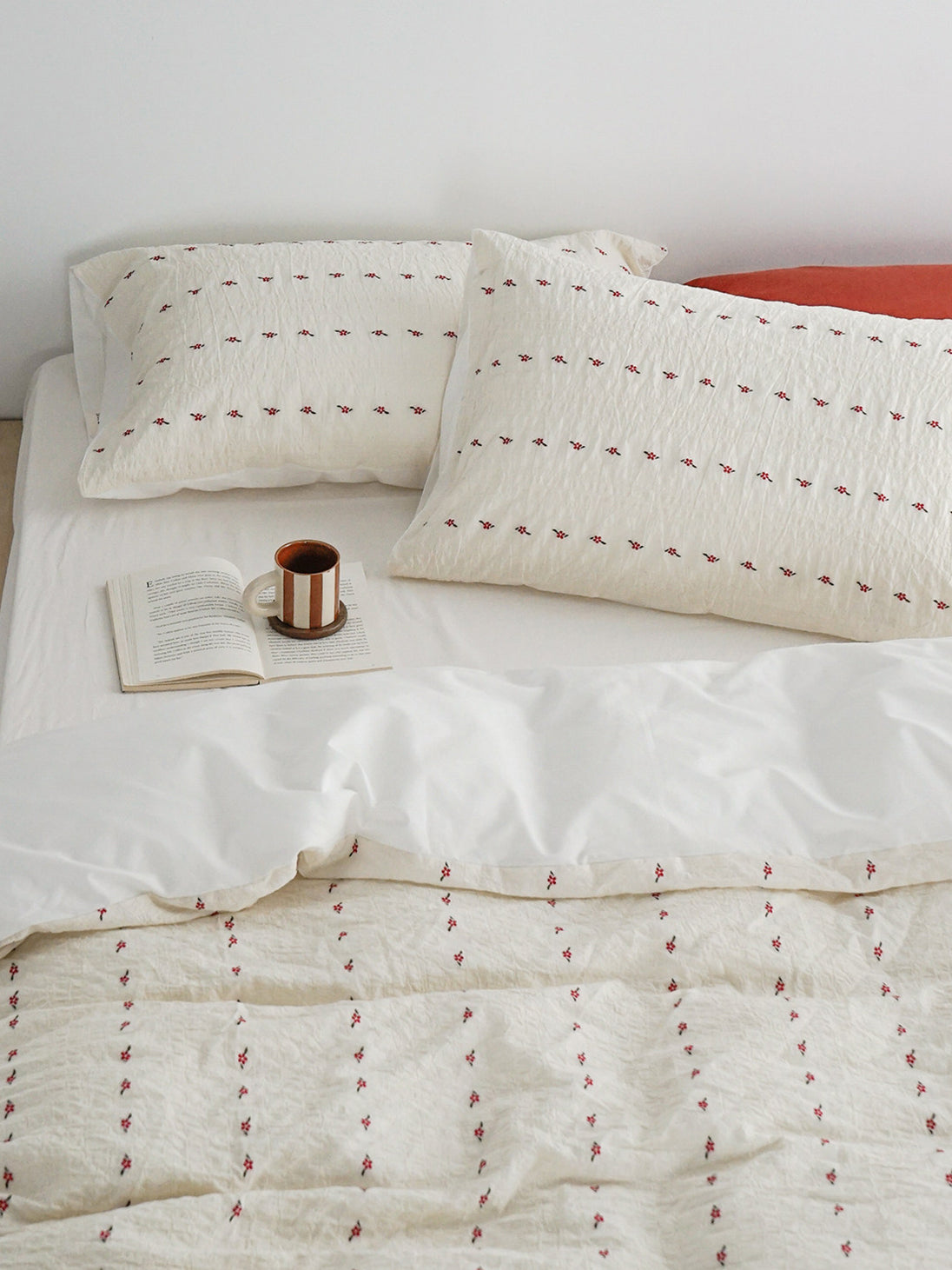 Floral Jacquard Seersucker Bedding Set