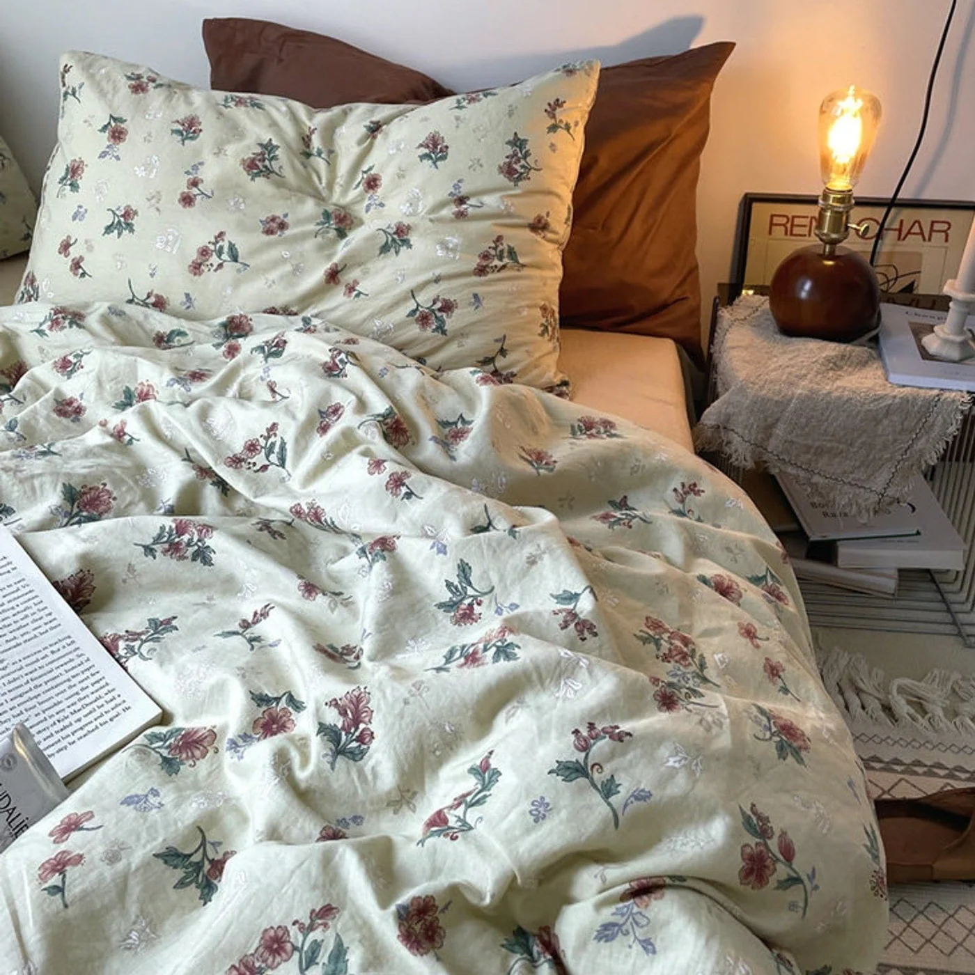 Vintage Inspired Floral Bedding Set
