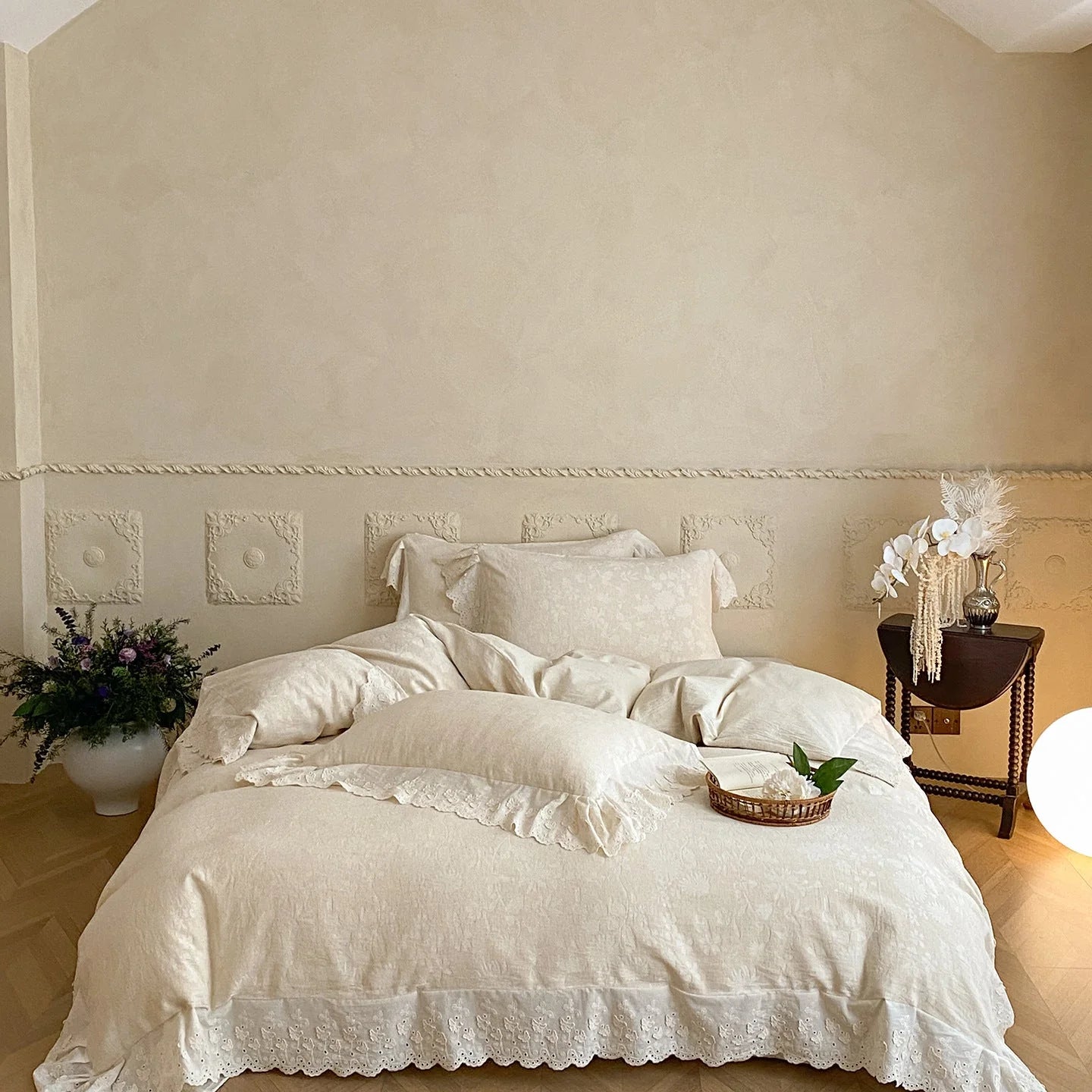 Emilia Lace Ruffle Bedding Set