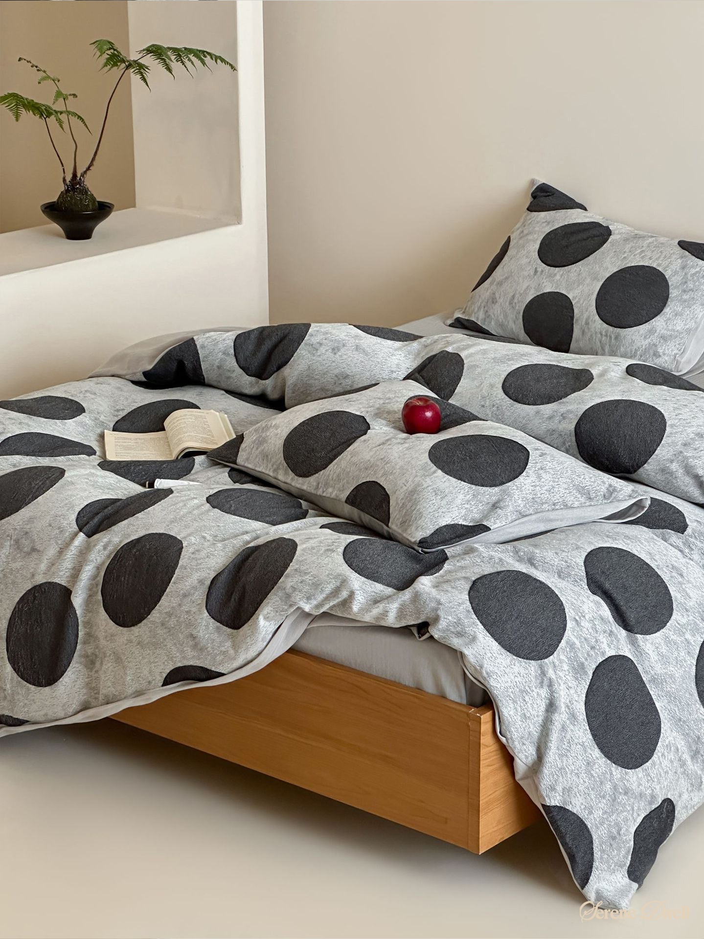 Jolie Polka Dot Bedding Set