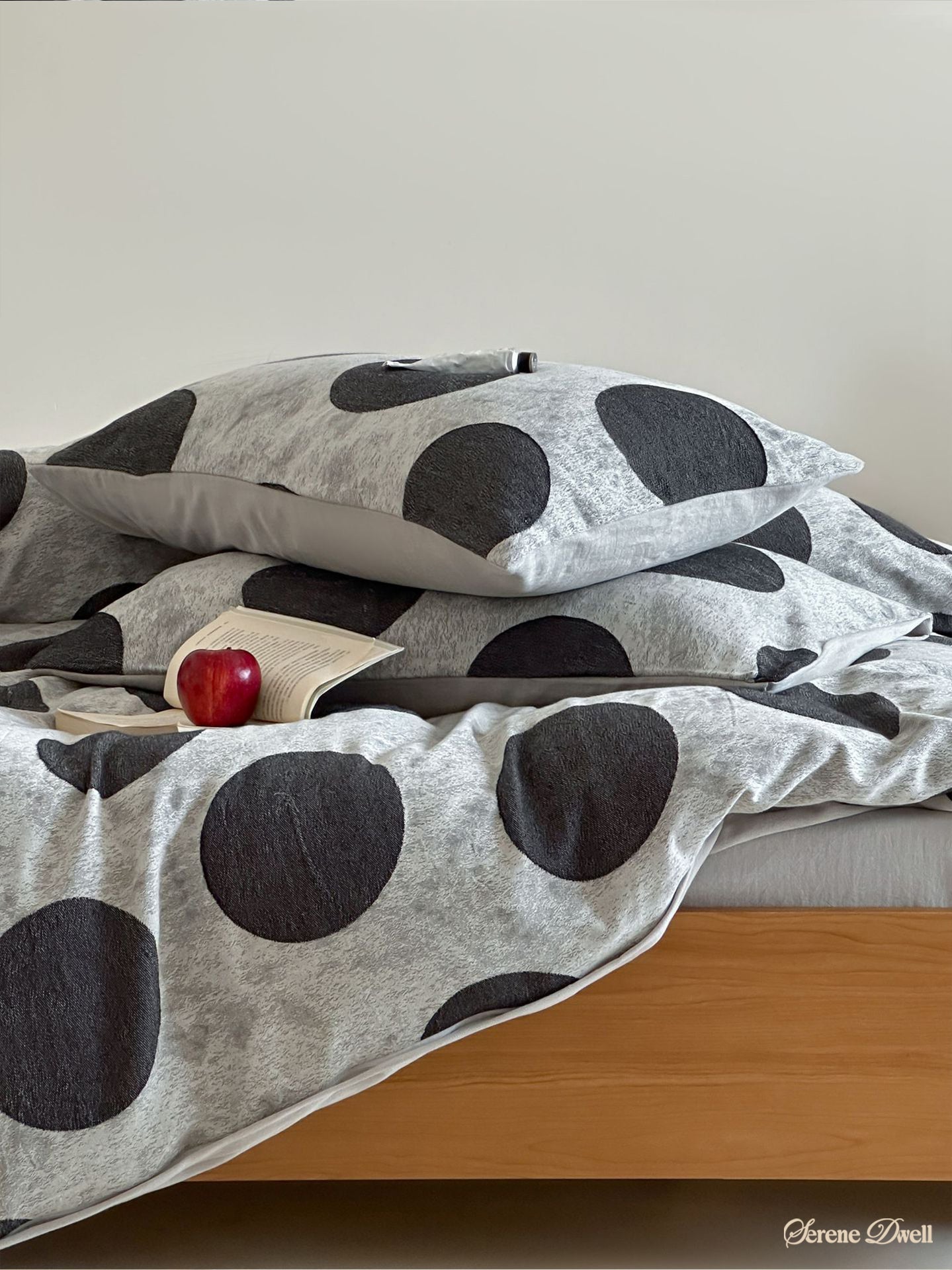 Jolie Polka Dot Bedding Set