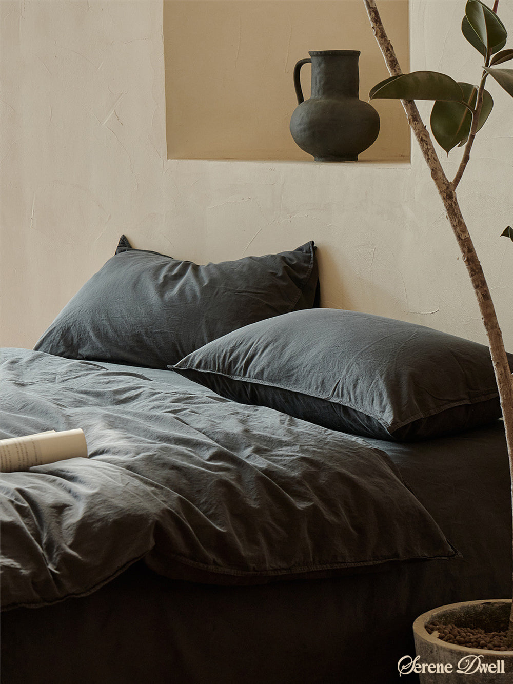 Ethan Minimalist Bedding Set