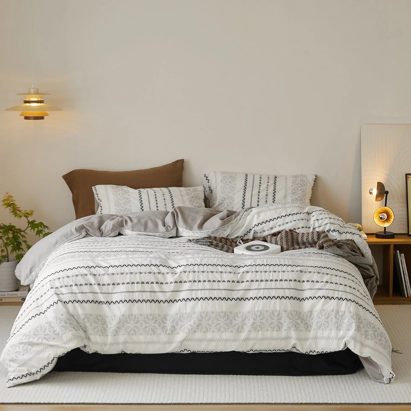 Adriana Jacquard Bedding Set