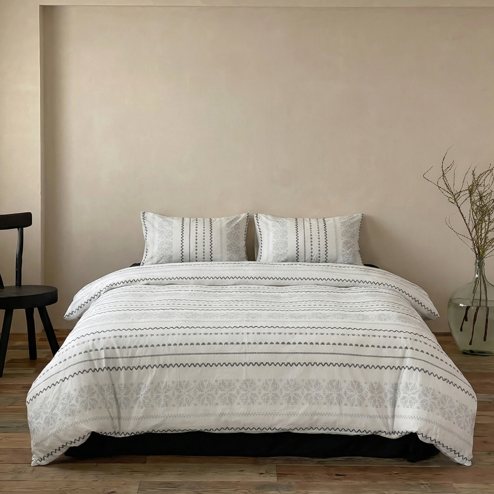 Adriana Jacquard Bedding Set