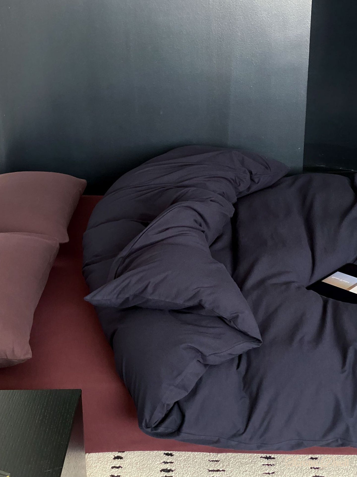Julian Minimalist Bedding Set