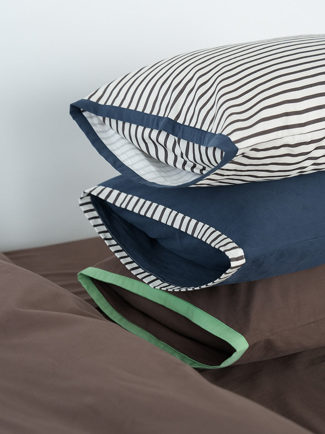 Brushed Cotton Contrast Bedding Set