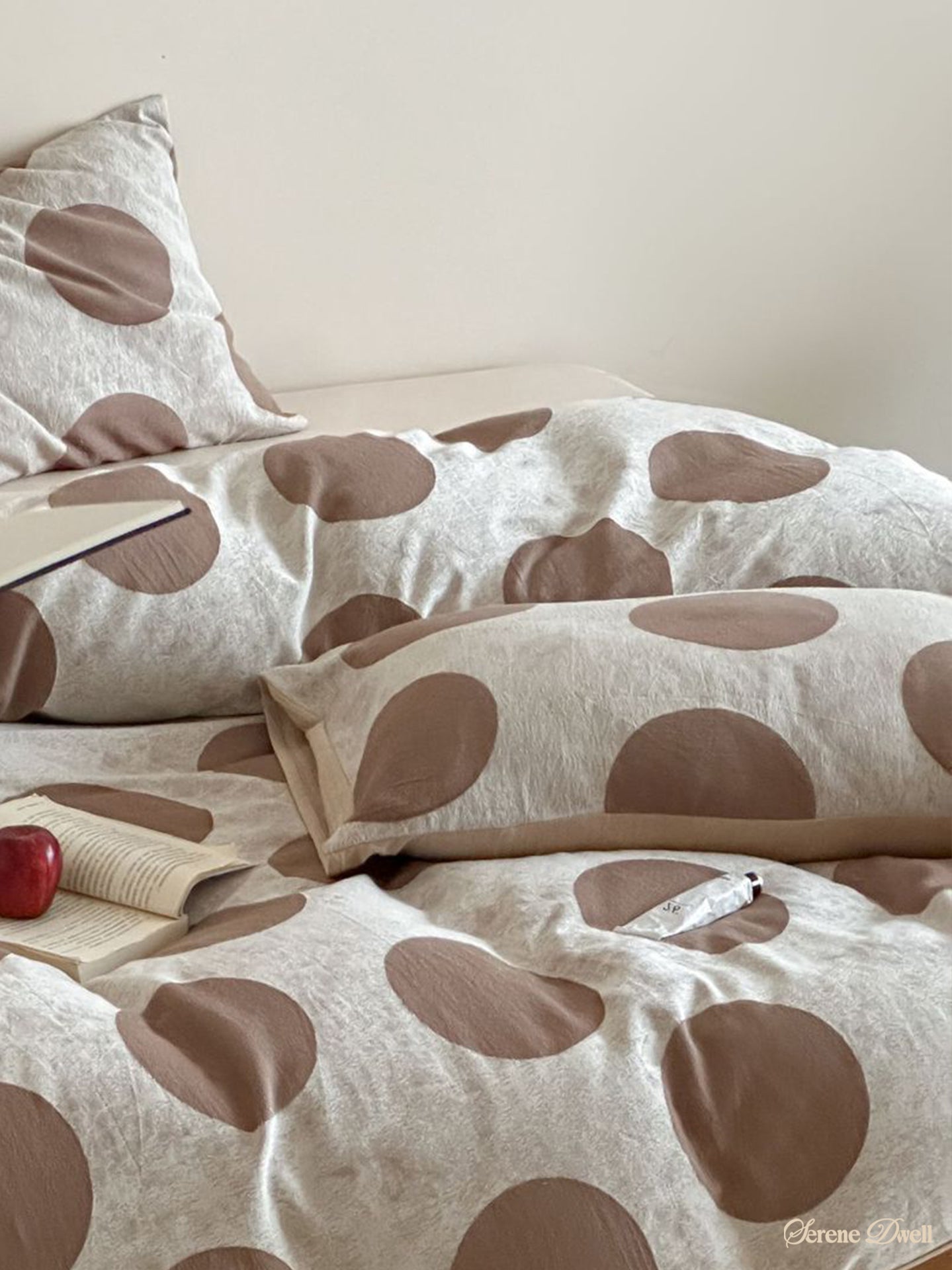 Jolie Polka Dot Bedding Set