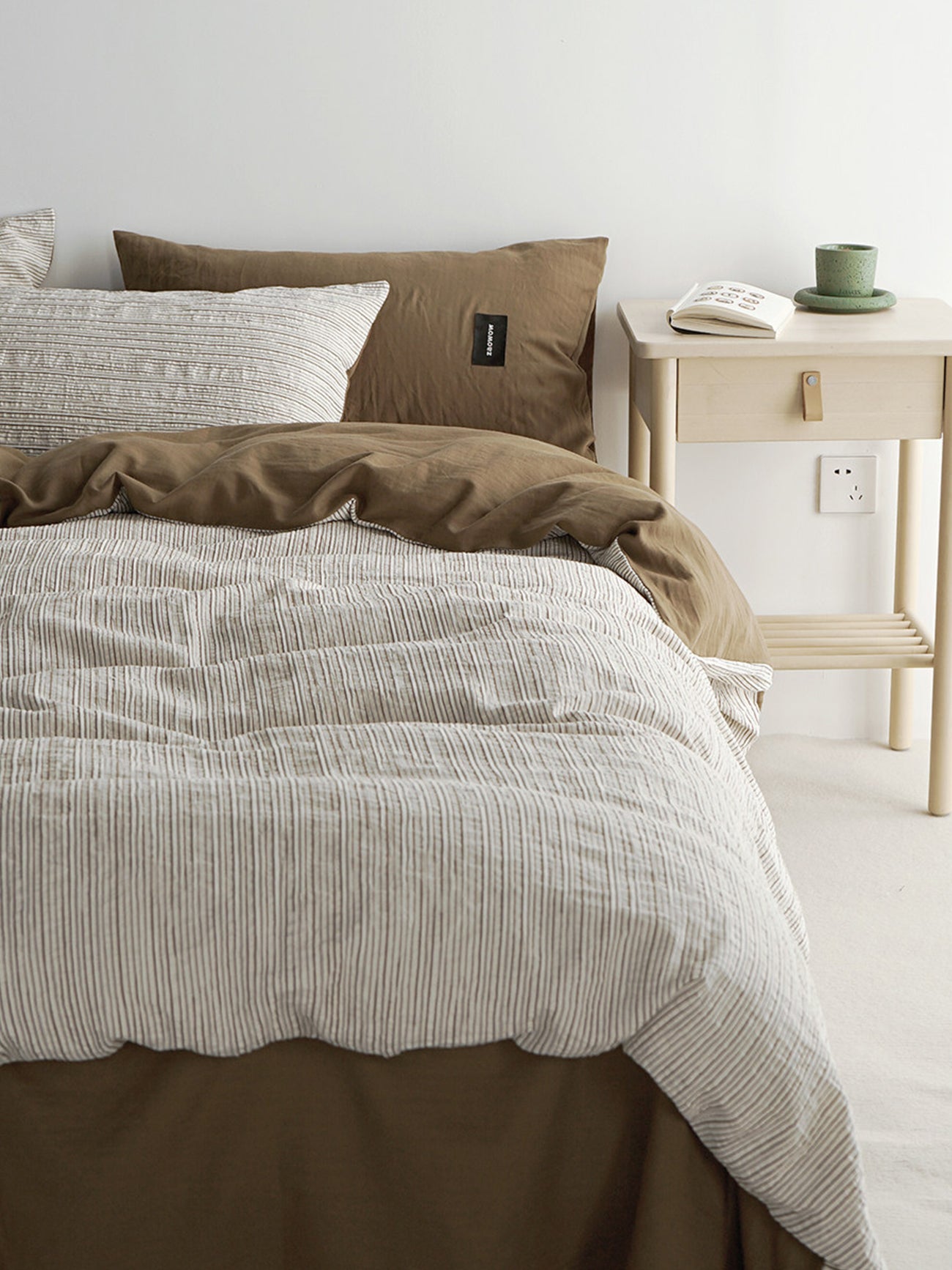 Textured Jacquard Cotton Stripe Bedding Set