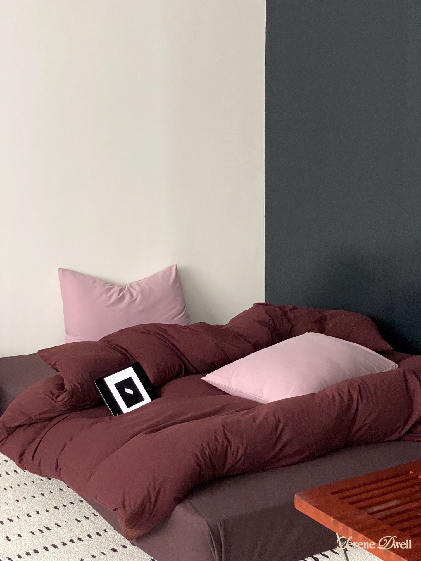 Julian Minimalist Bedding Set
