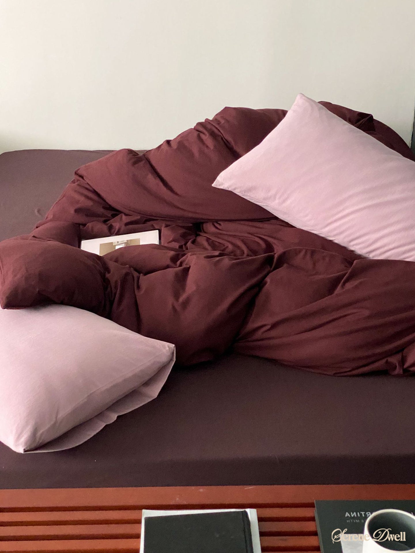 Julian Minimalist Bedding Set