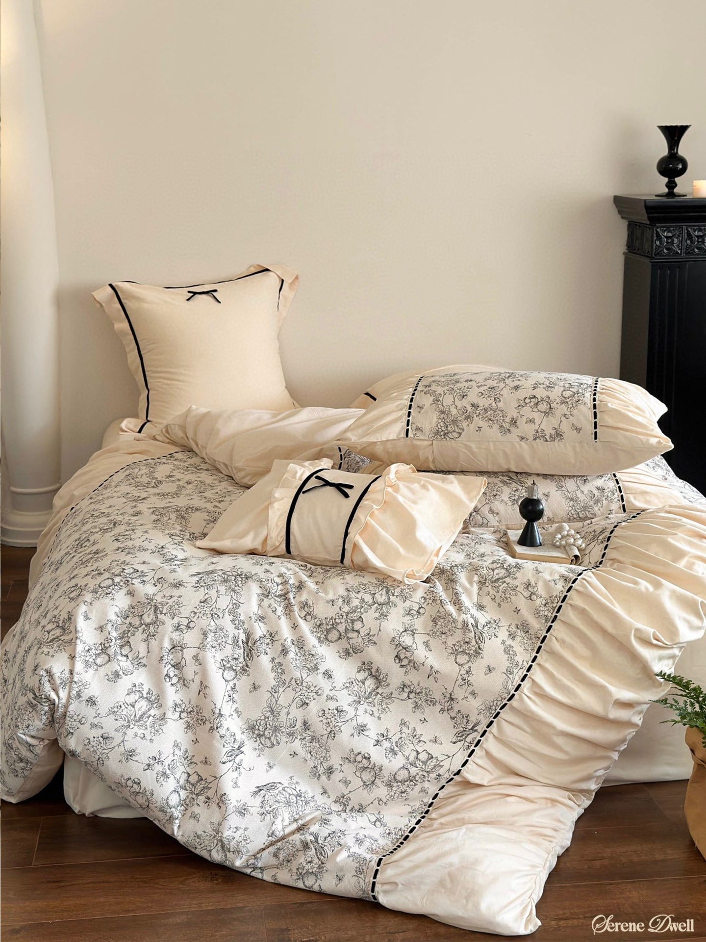 French Black Lace Bedding Set
