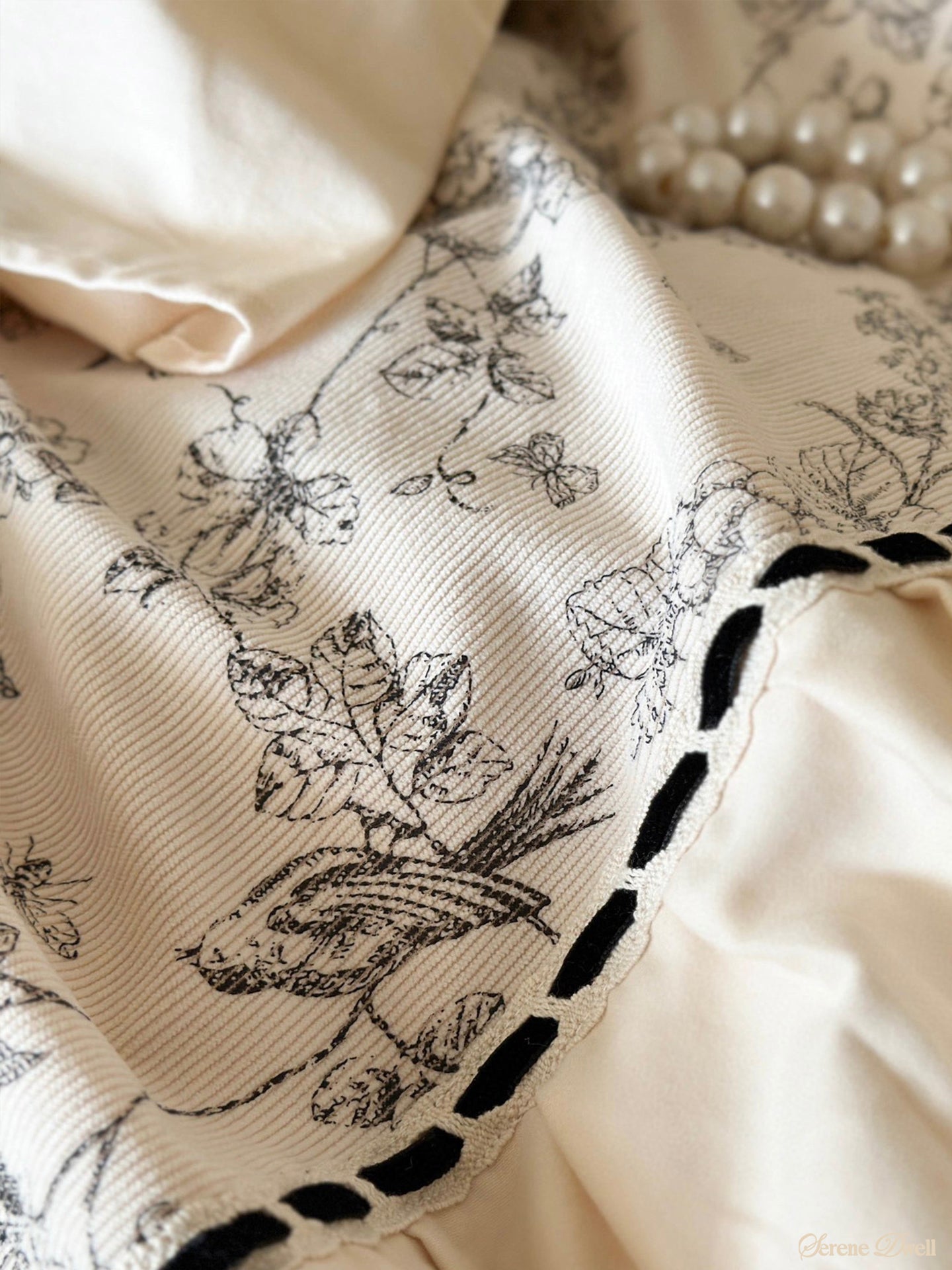 French Black Lace Bedding Set