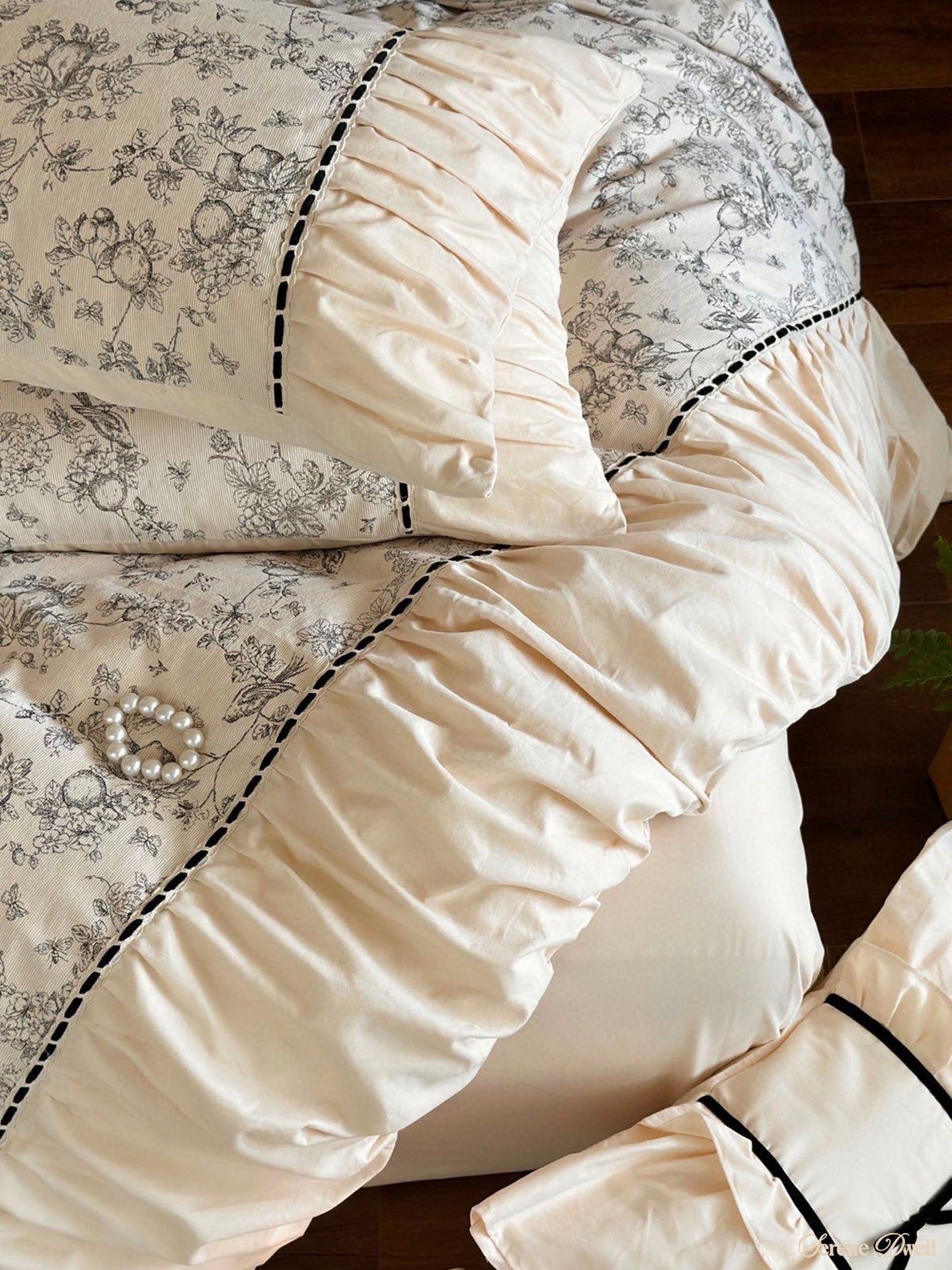 French Black Lace Bedding Set