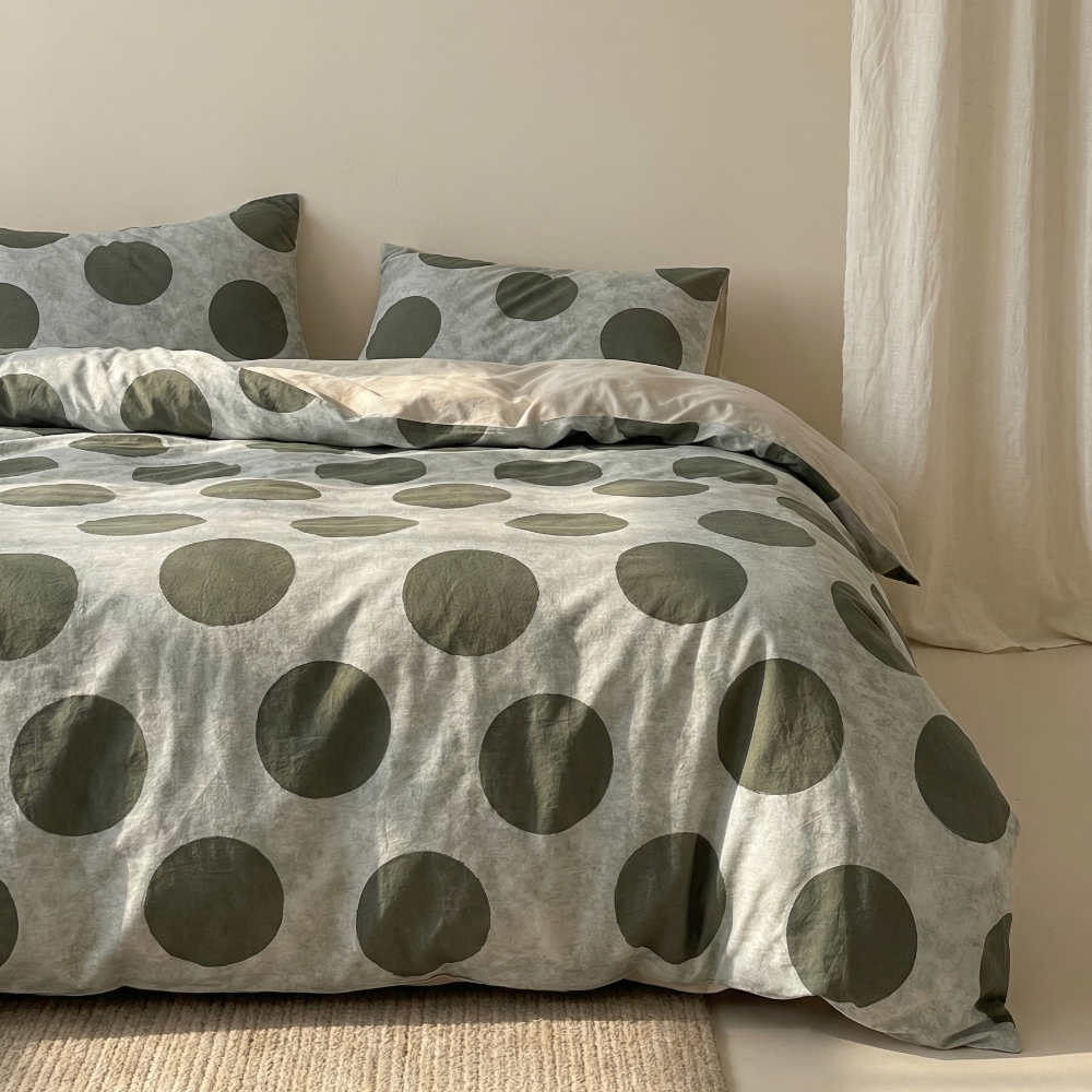 Jolie Polka Dot Bedding Set