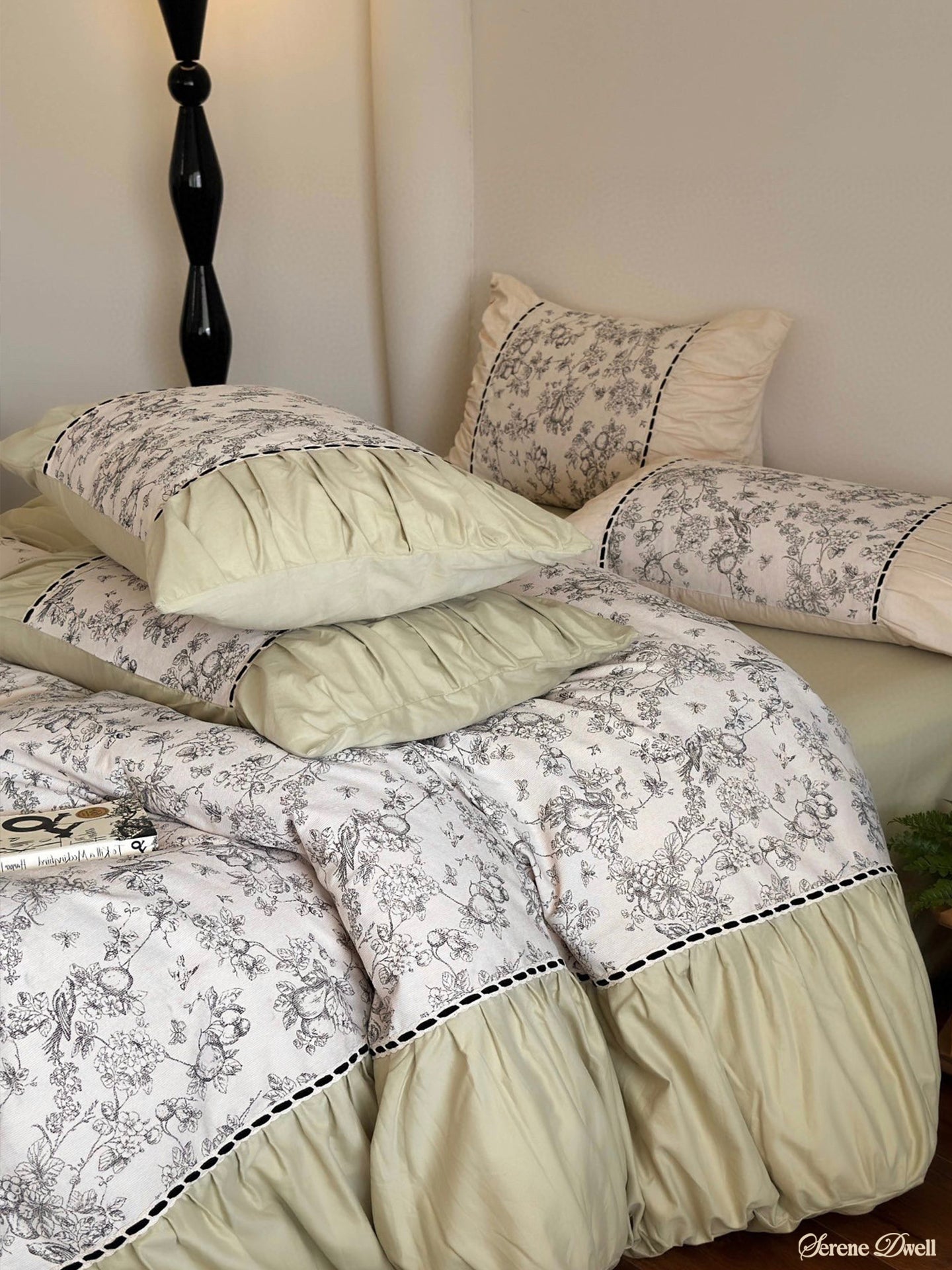 French Black Lace Bedding Set