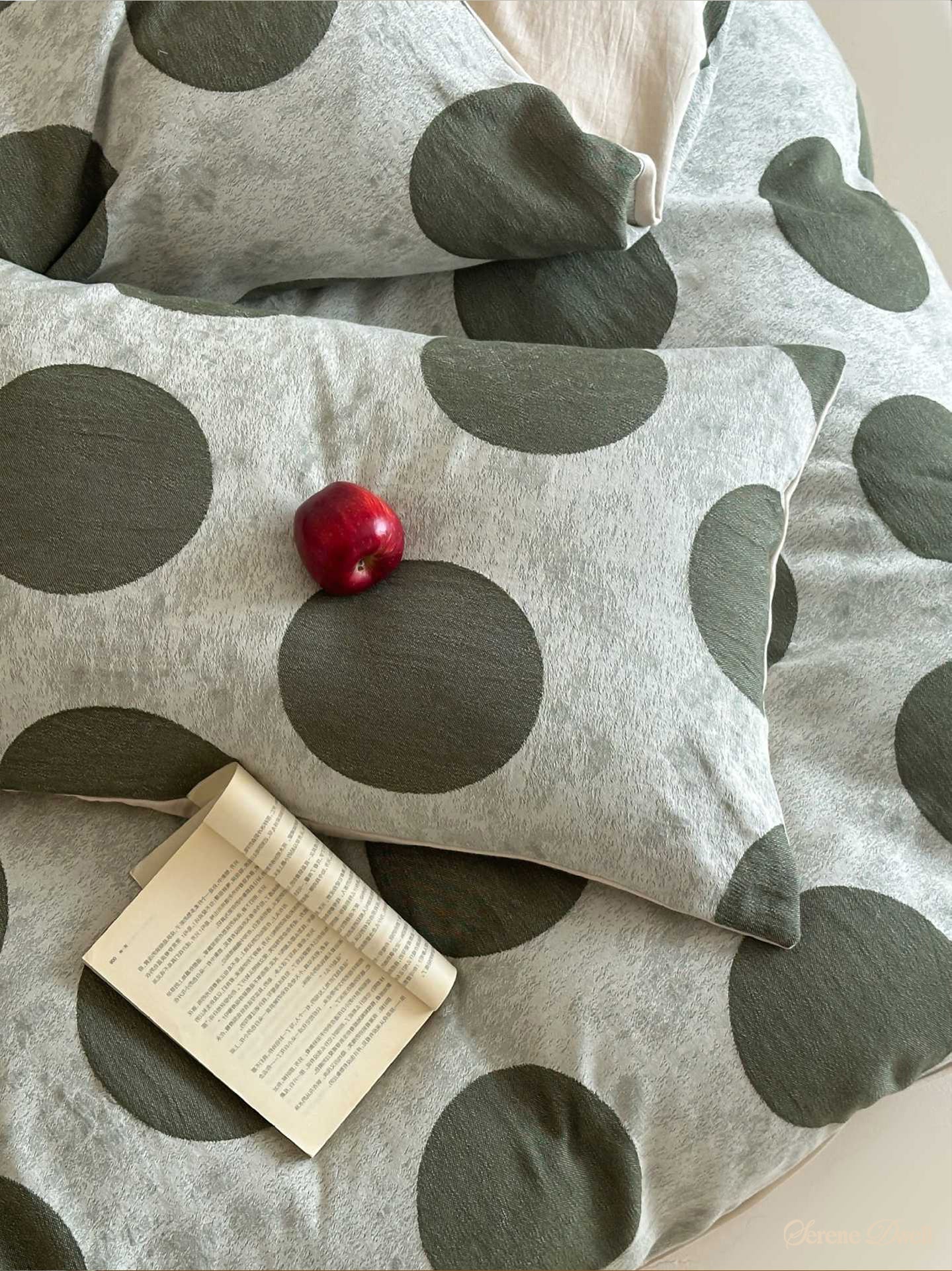 Jolie Polka Dot Bedding Set