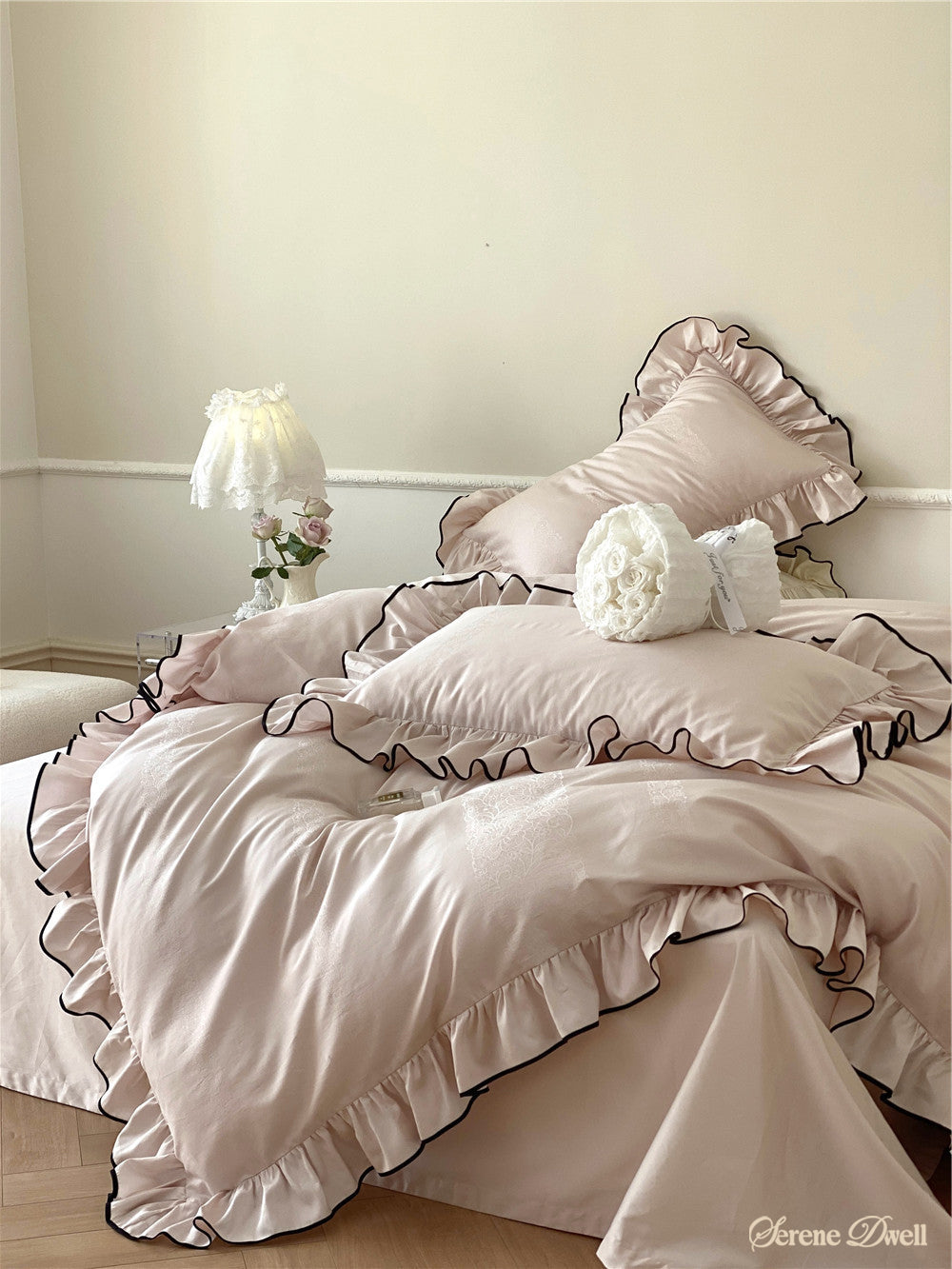 Silky Ruffle Bedding Set