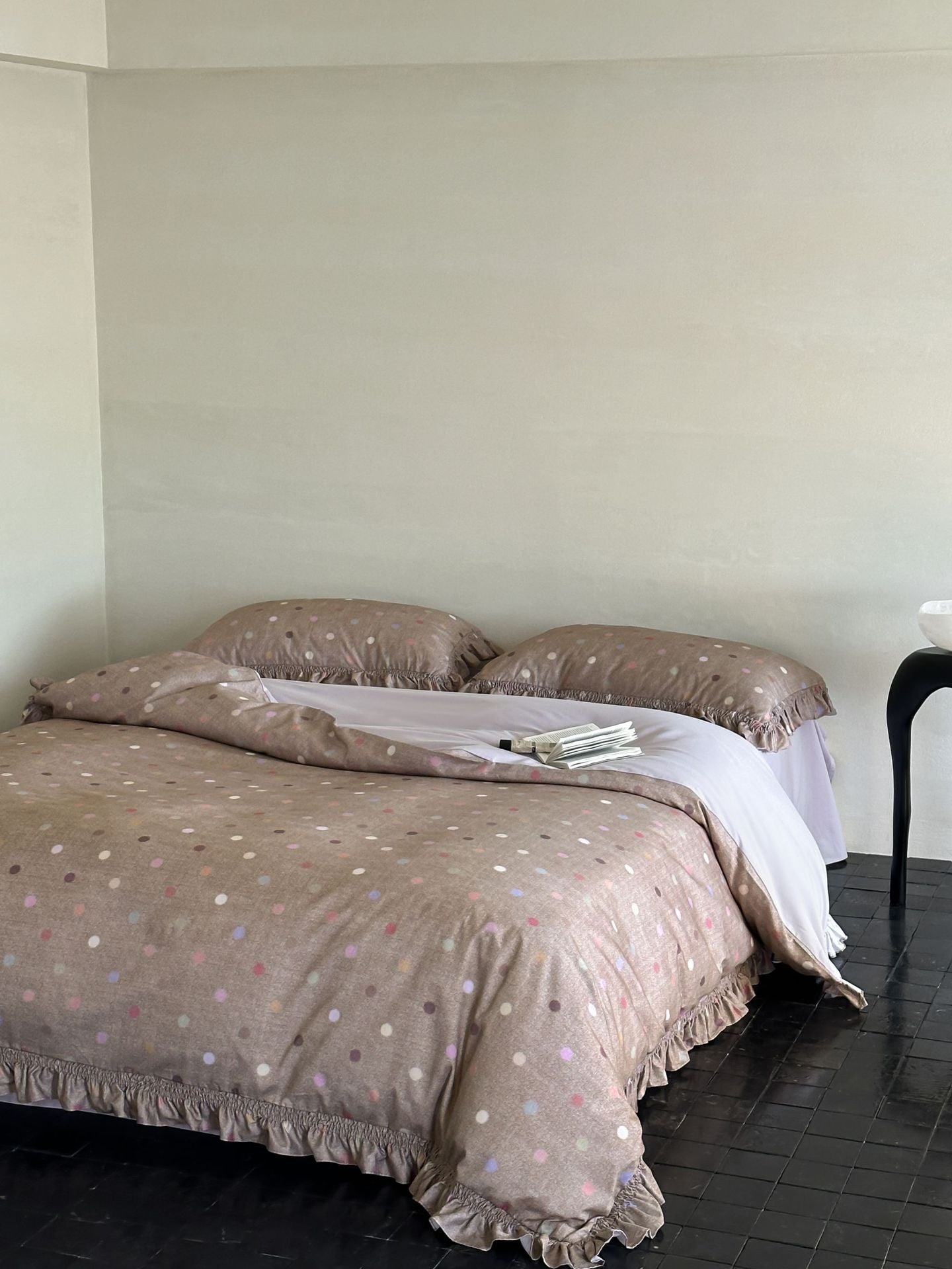 Aria Polka Dot Ruffle Bedding Set