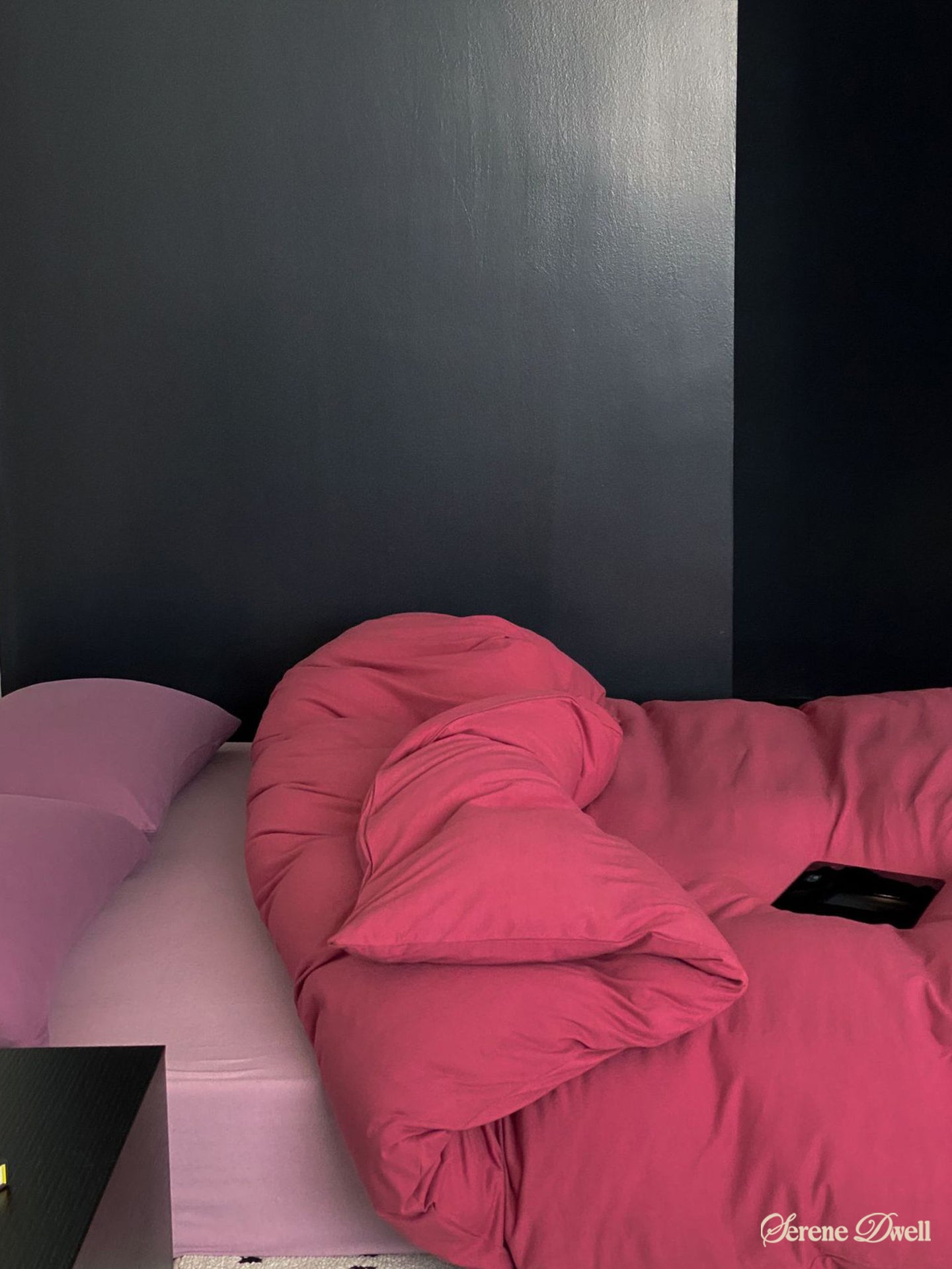 Julian Minimalist Bedding Set