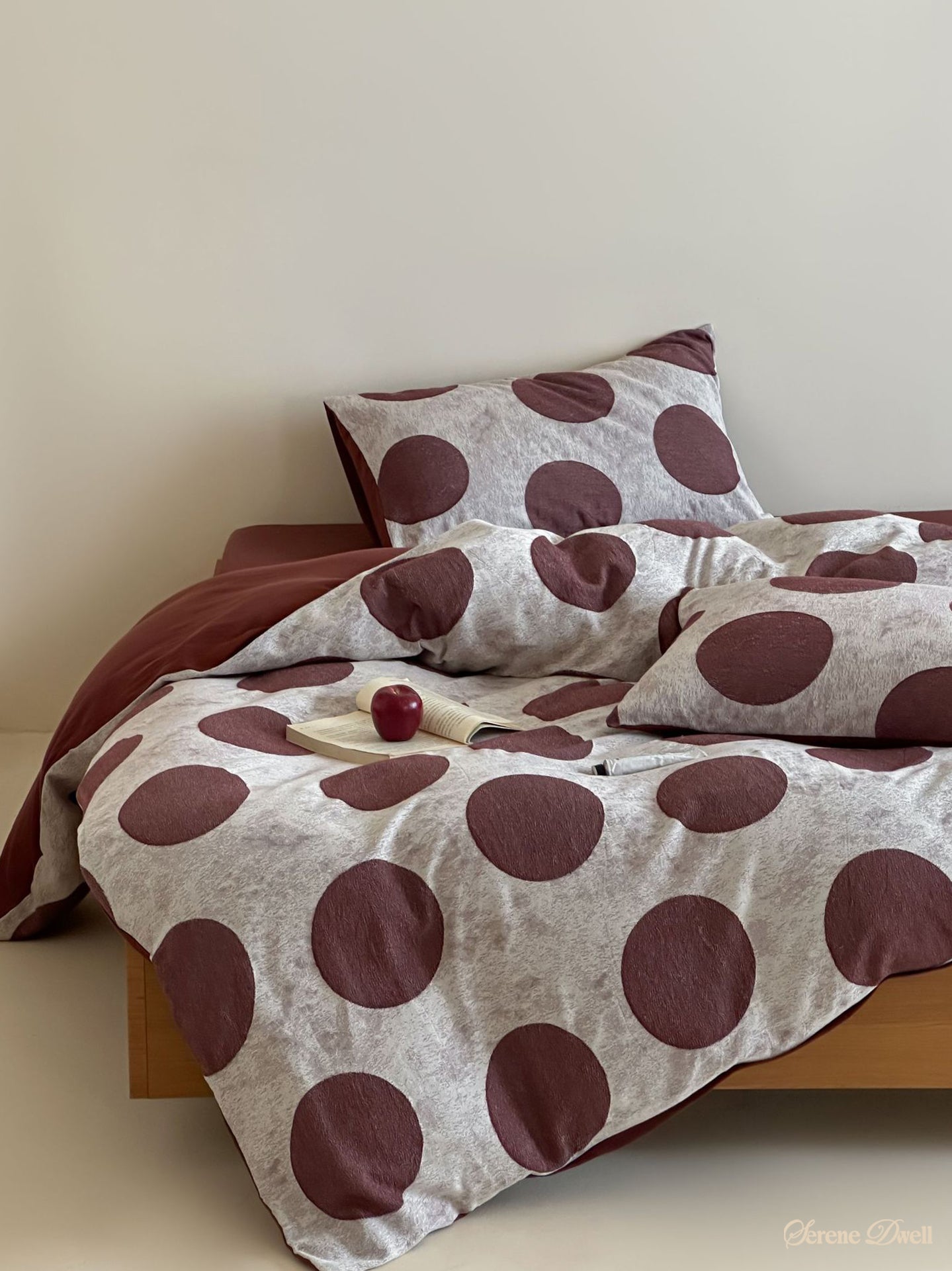 Jolie Polka Dot Bedding Set