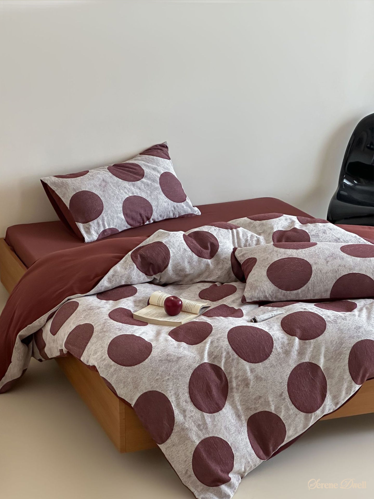 Jolie Polka Dot Bedding Set