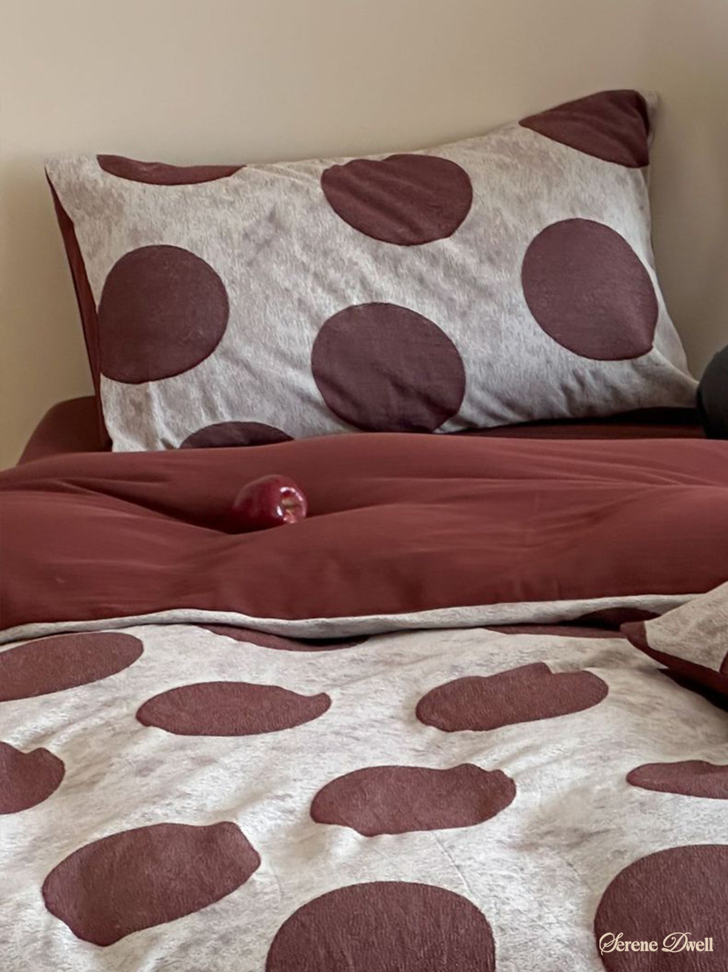 Jolie Polka Dot Bedding Set