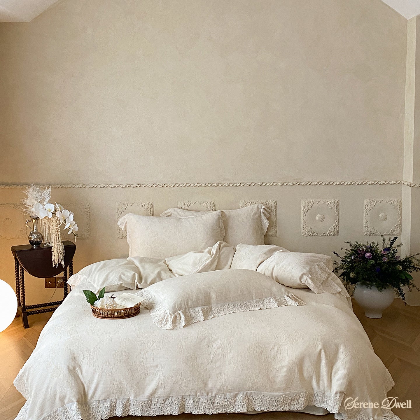 Emilia Lace Ruffle Bedding Set