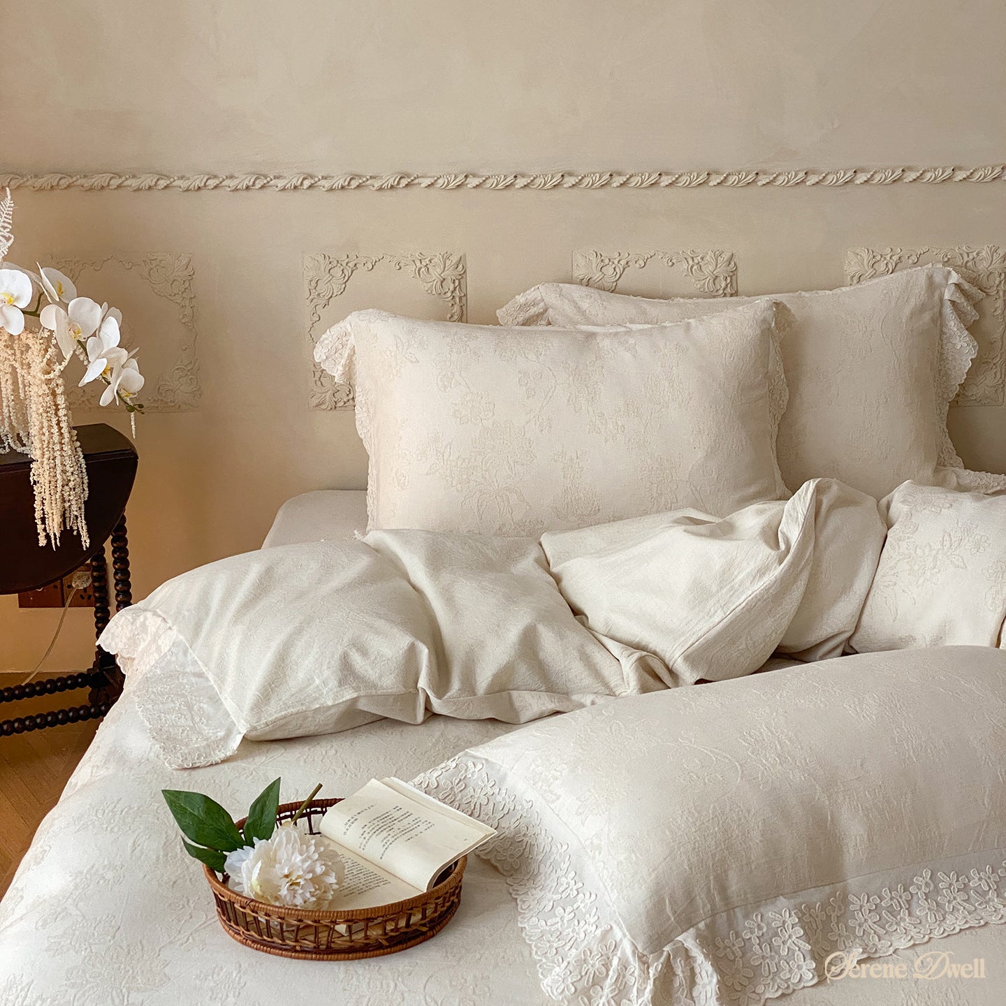 Emilia Lace Ruffle Bedding Set