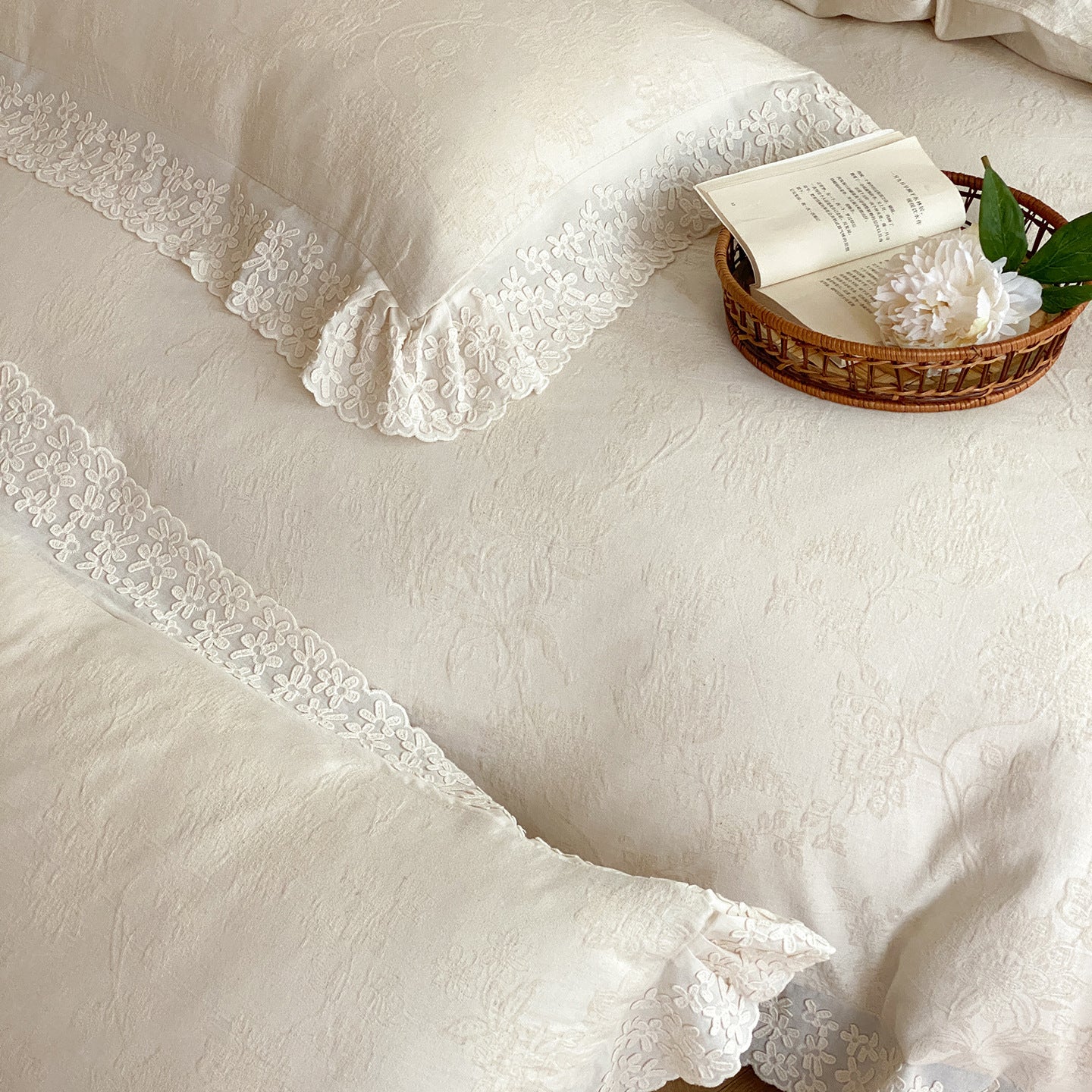 Emilia Lace Ruffle Bedding Set