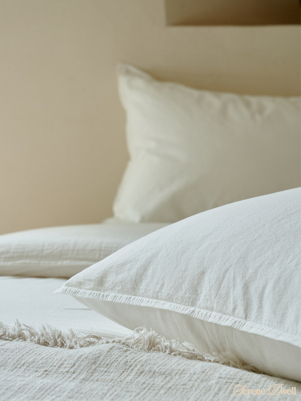 Ethan Minimalist Bedding Set