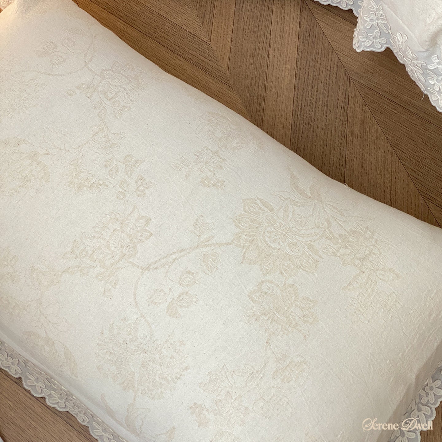 Emilia Lace Ruffle Bedding Set