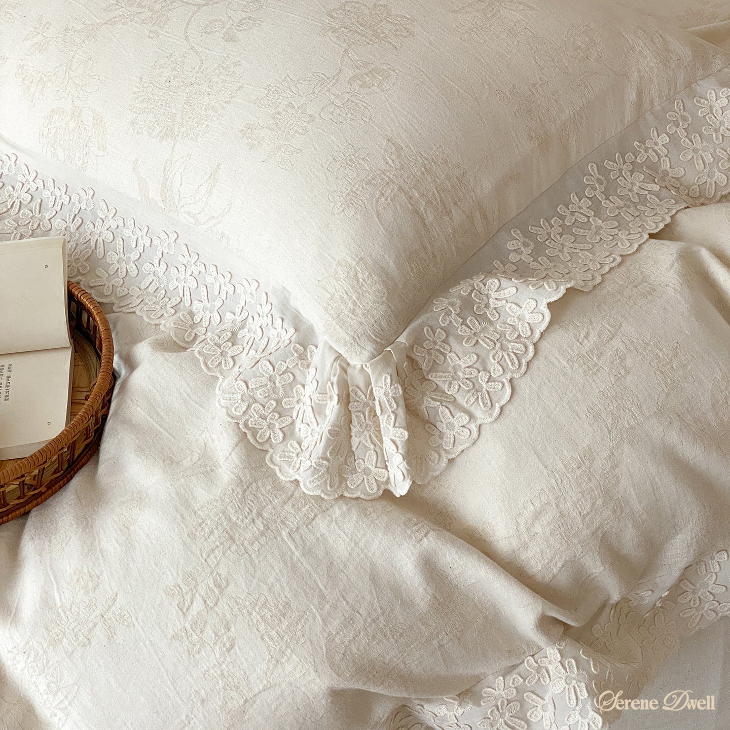 Emilia Lace Ruffle Bedding Set