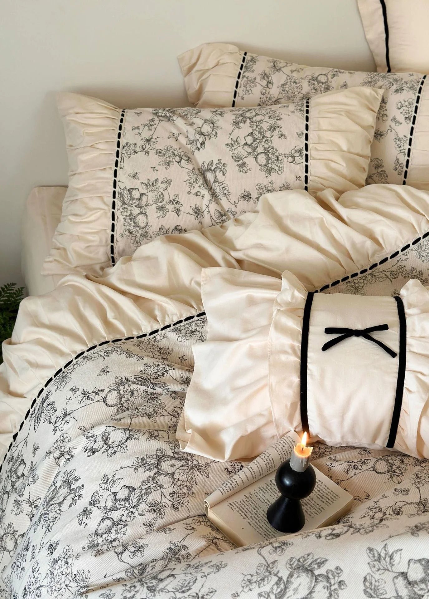 French Black Lace Bedding Set