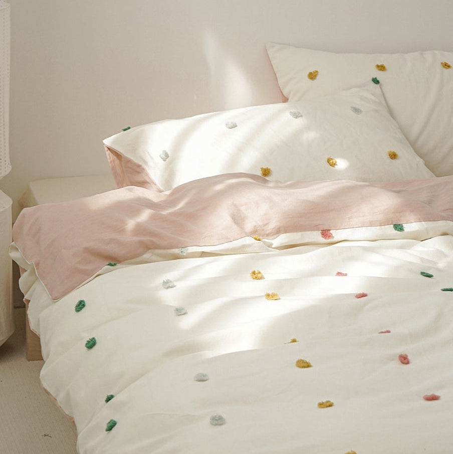 Textured Color Tufted Cotton Bedding Set