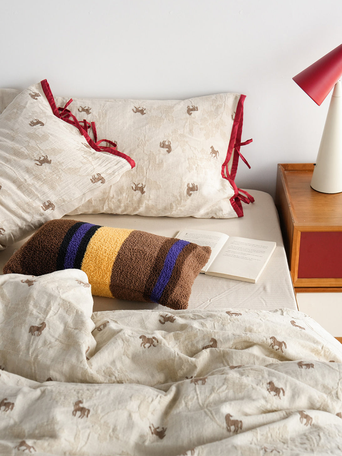 Linen Blend Jacquard Horse Bedding Set