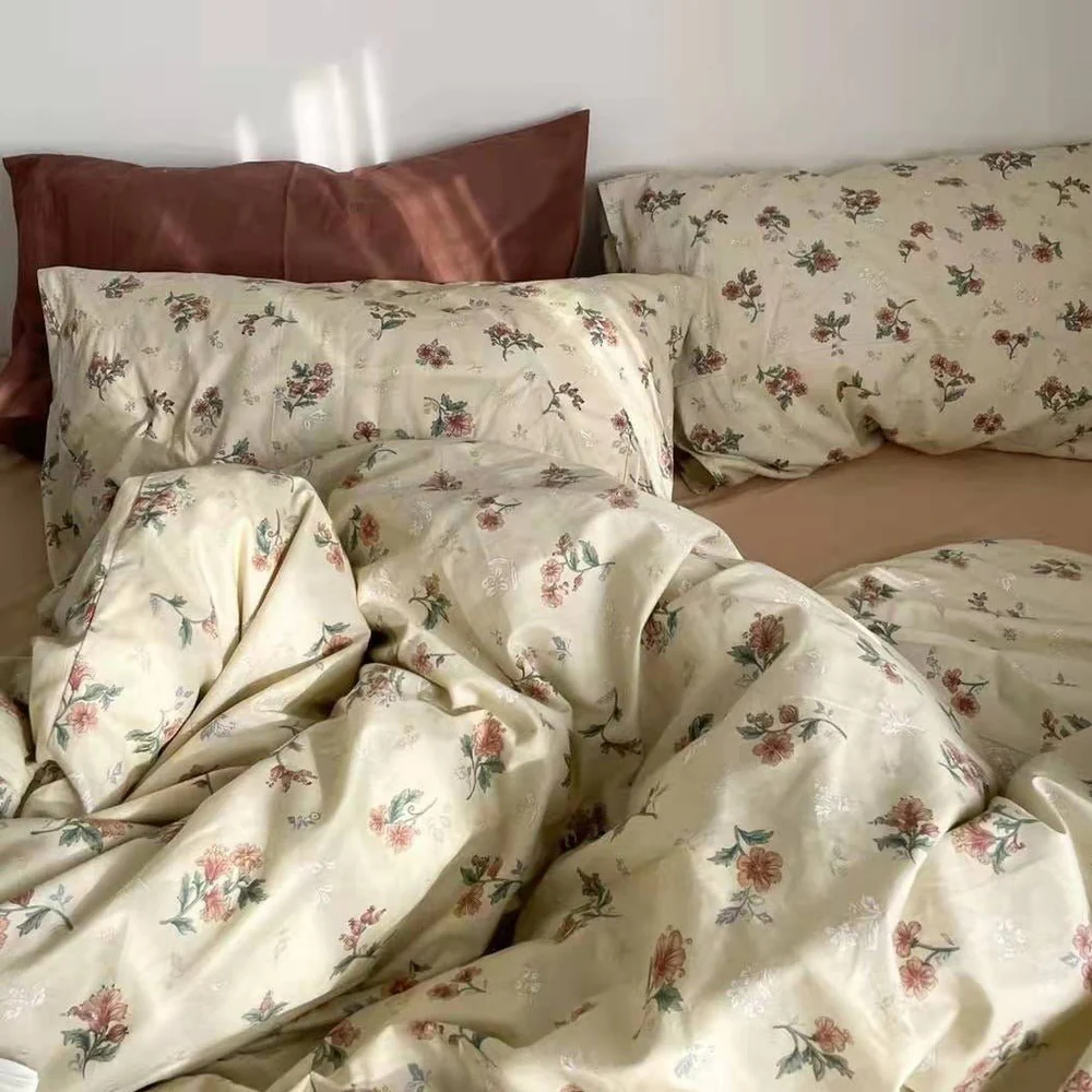 Vintage Inspired Floral Bedding Set