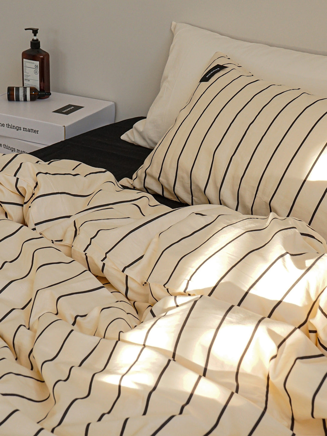 Minimalist Stripe Cotton Bedding Set