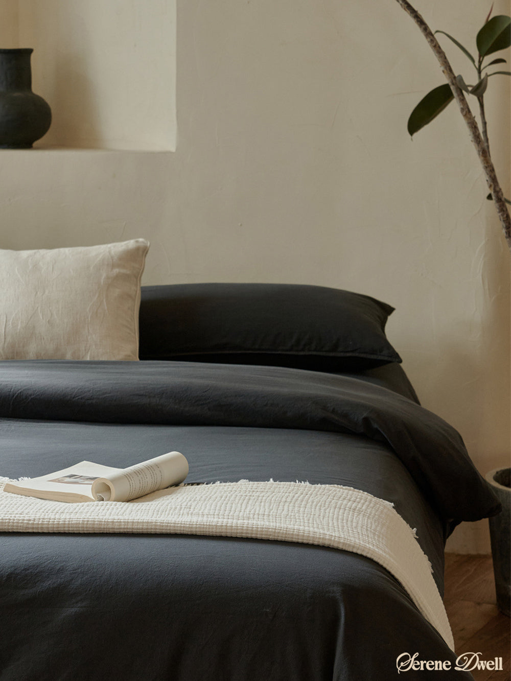 Ethan Minimalist Bedding Set