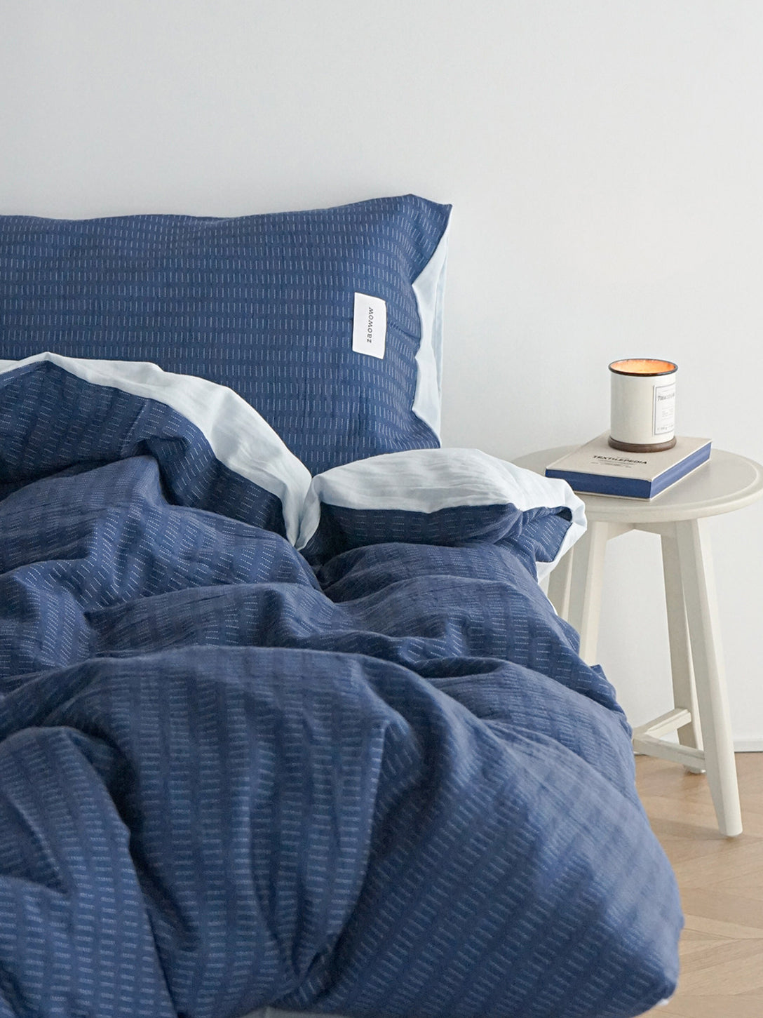 Iceland Blue Dashed Jacquard Bedding Set