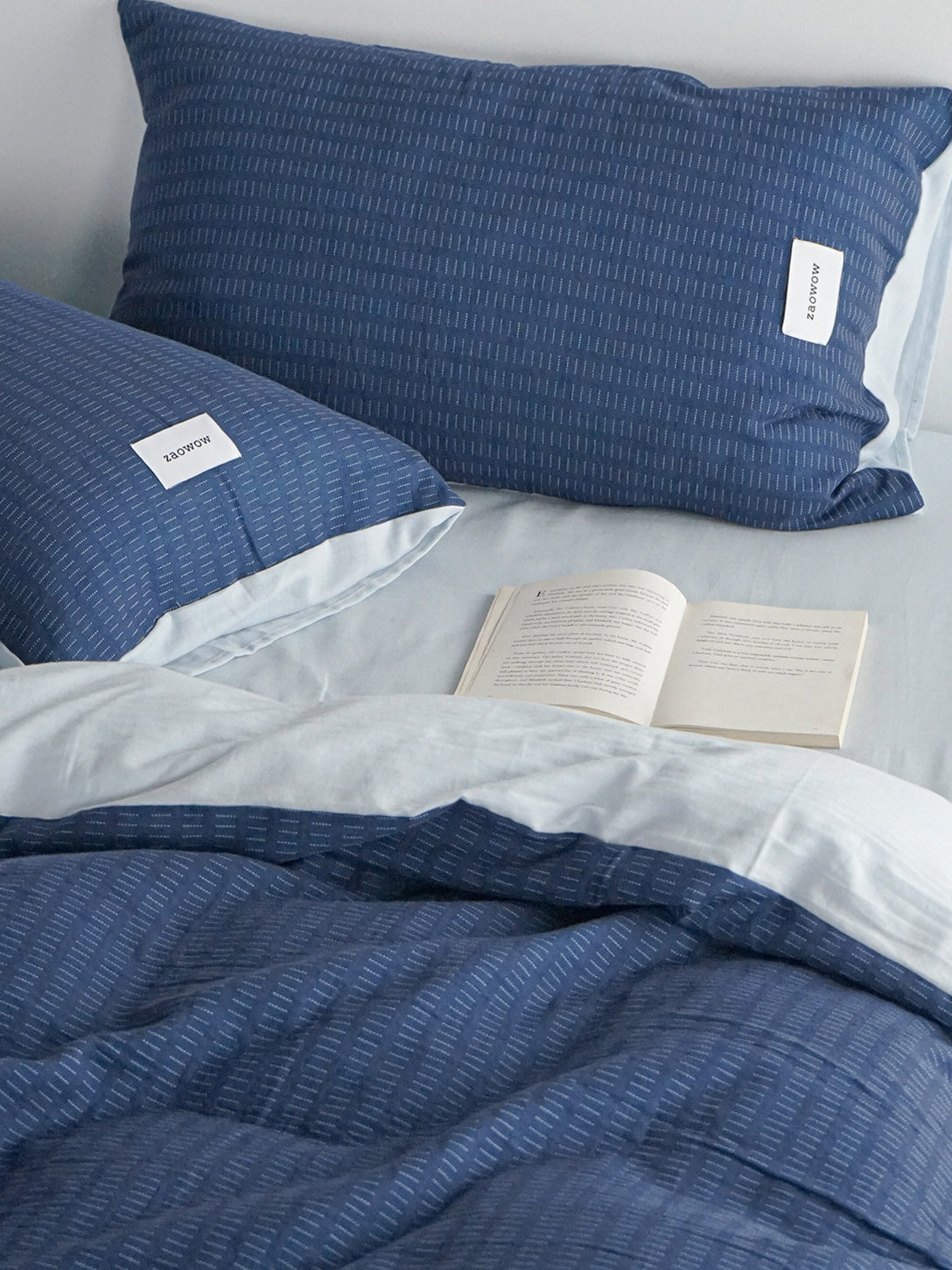 Iceland Blue Dashed Jacquard Bedding Set