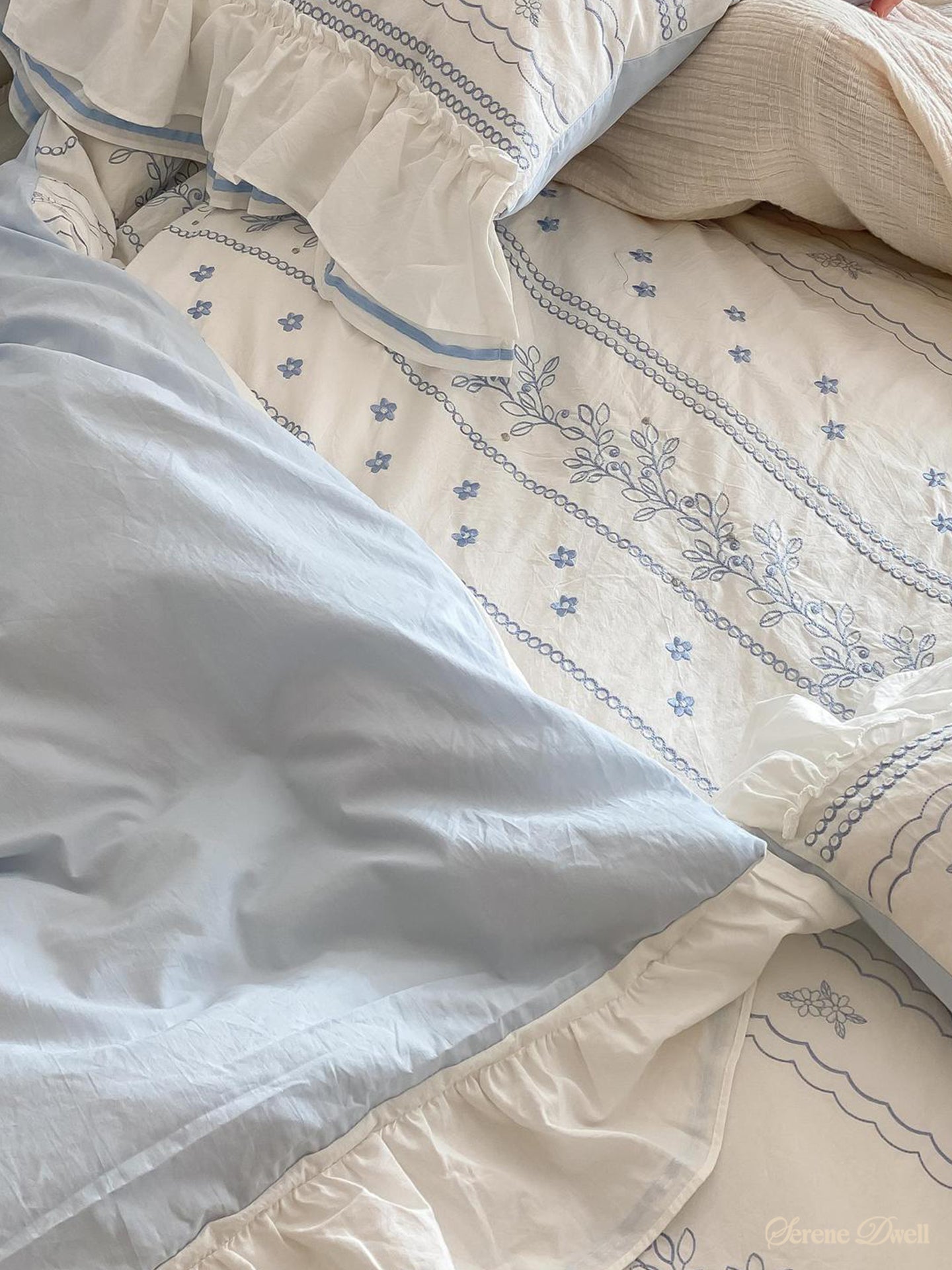 Embroidered French Lace Ruffle Bedding Set