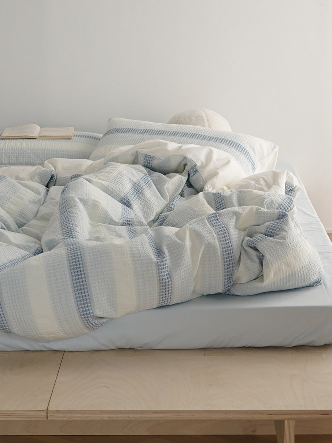 Gradient Waffle Cotton Bedding Set