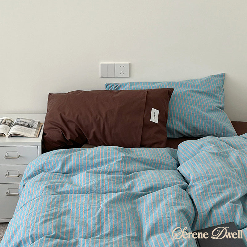 James Striped Bedding Set