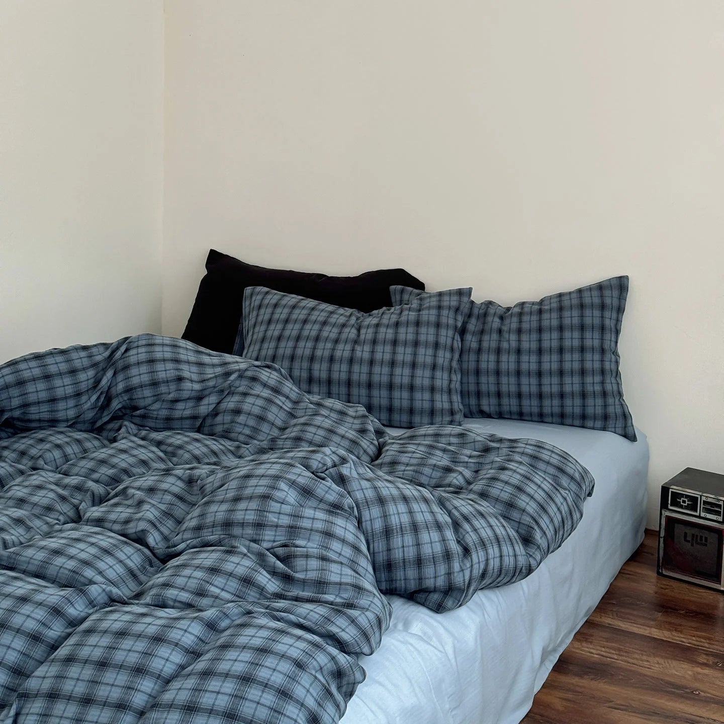 Theodore Winterfield Plaid Bedding Set