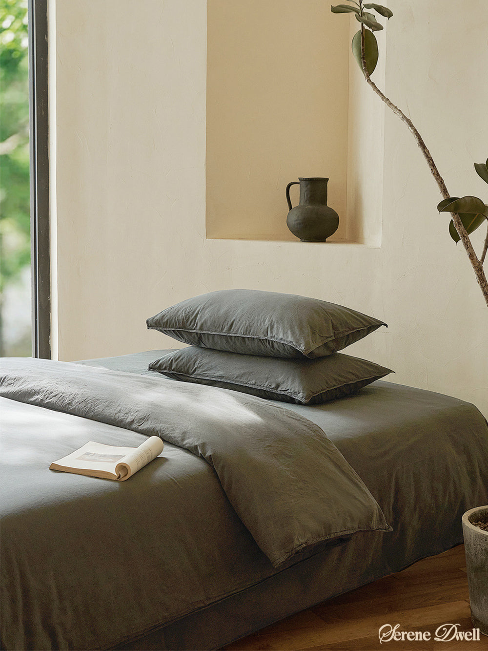 Ethan Minimalist Bedding Set