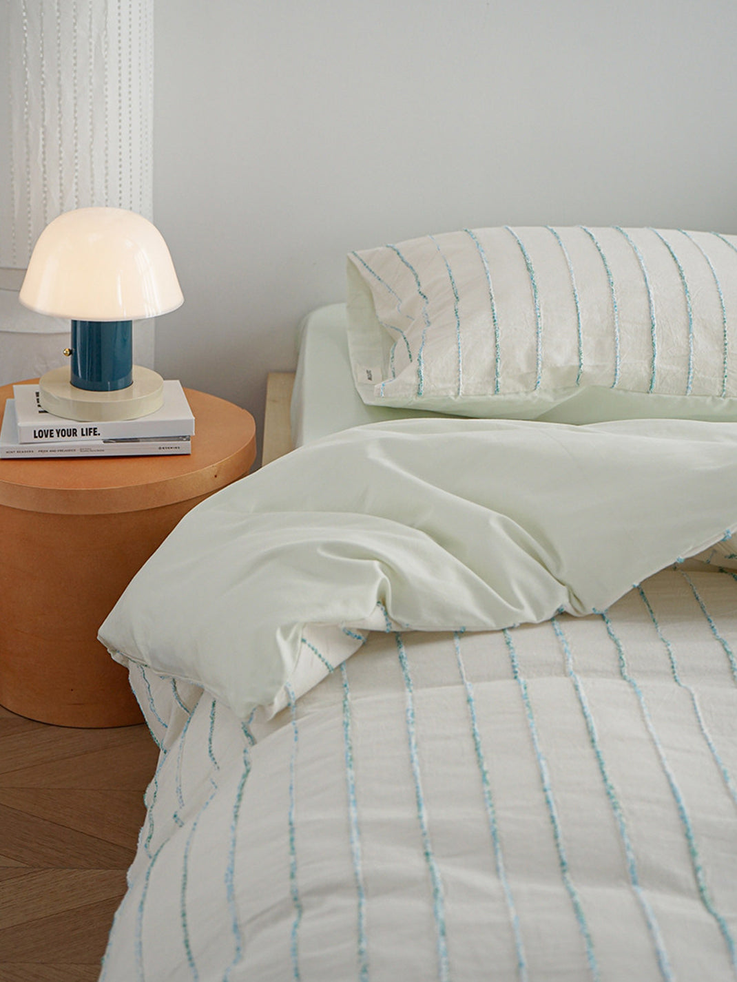 Jacquard Stripe Bedding Set