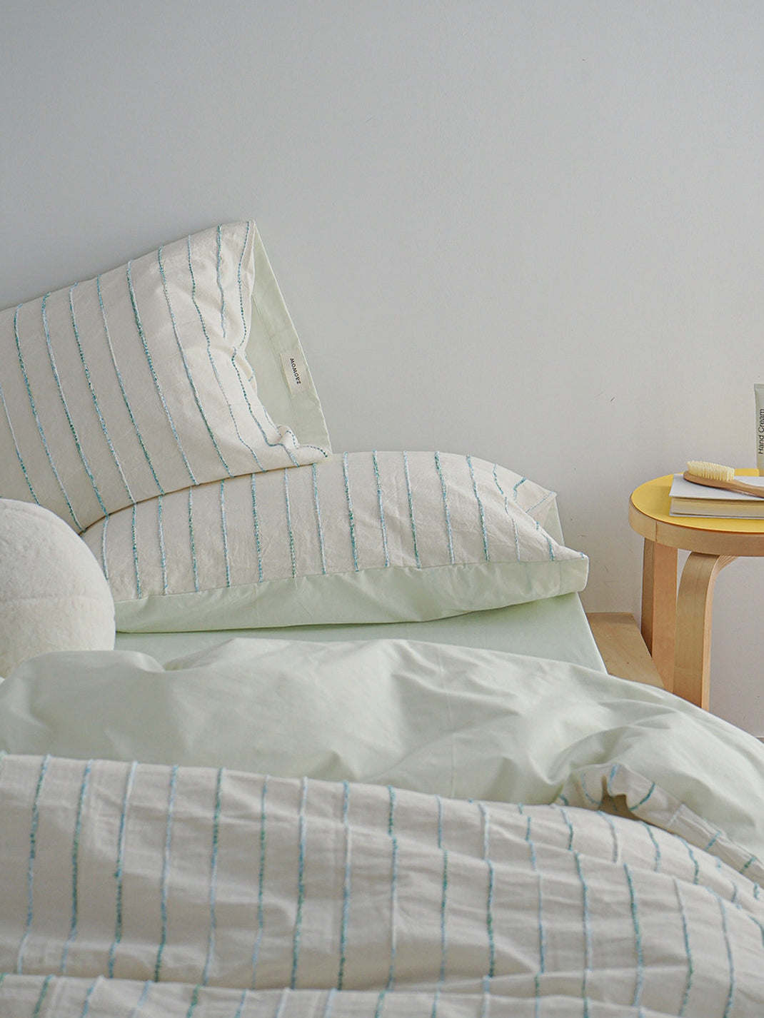 Jacquard Stripe Bedding Set