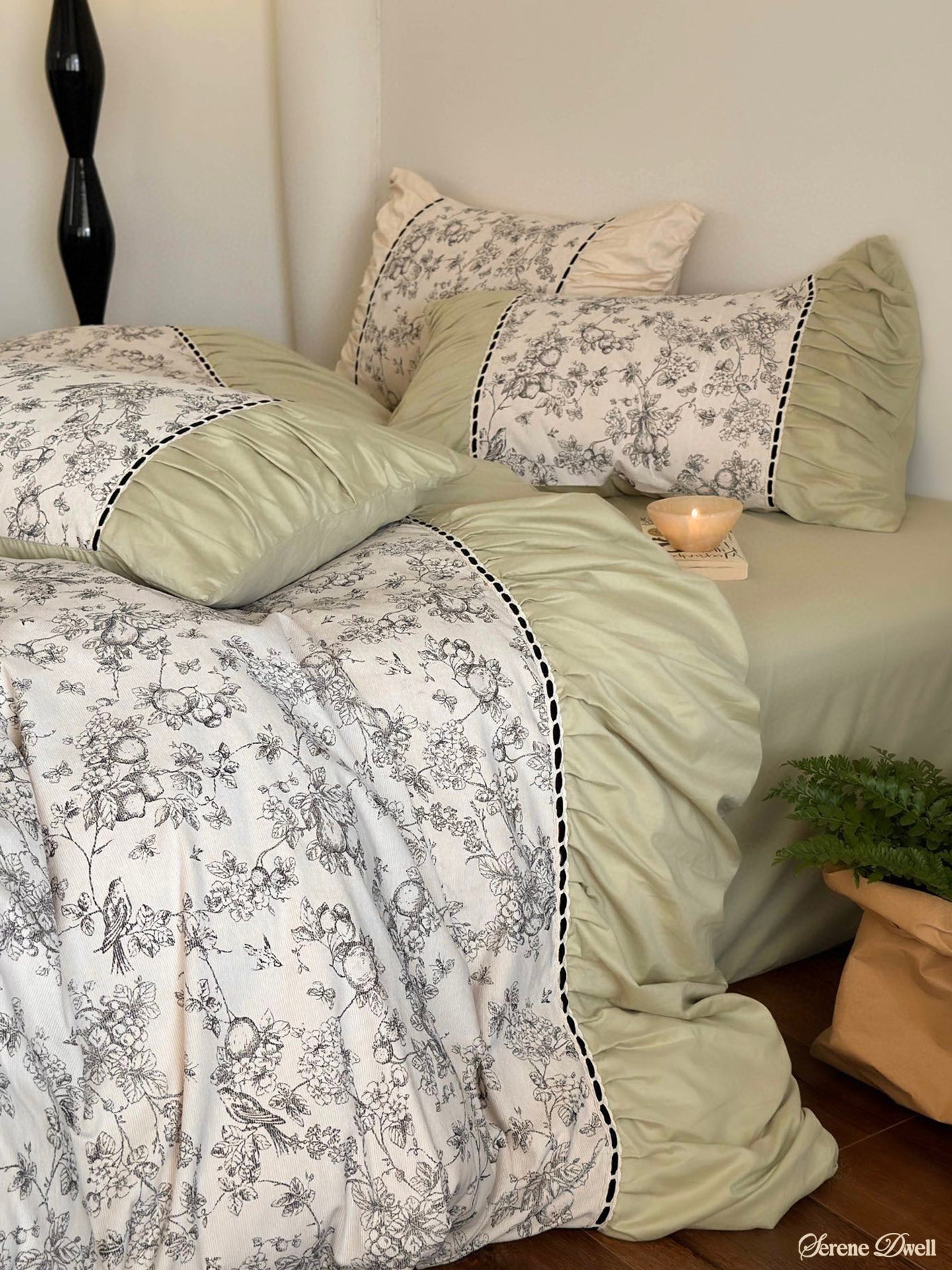 French Black Lace Bedding Set